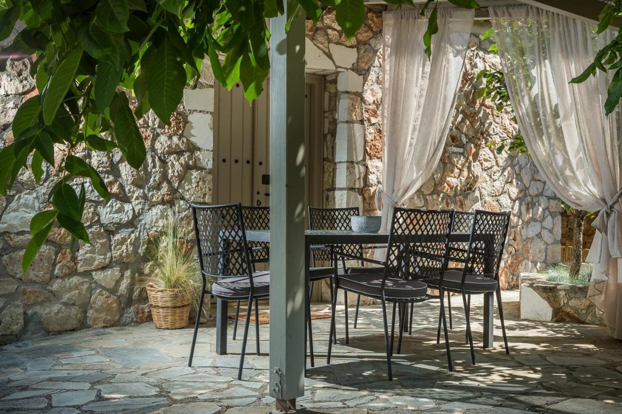 Ploes Luxury Cottages Pesádha Eksteriør billede