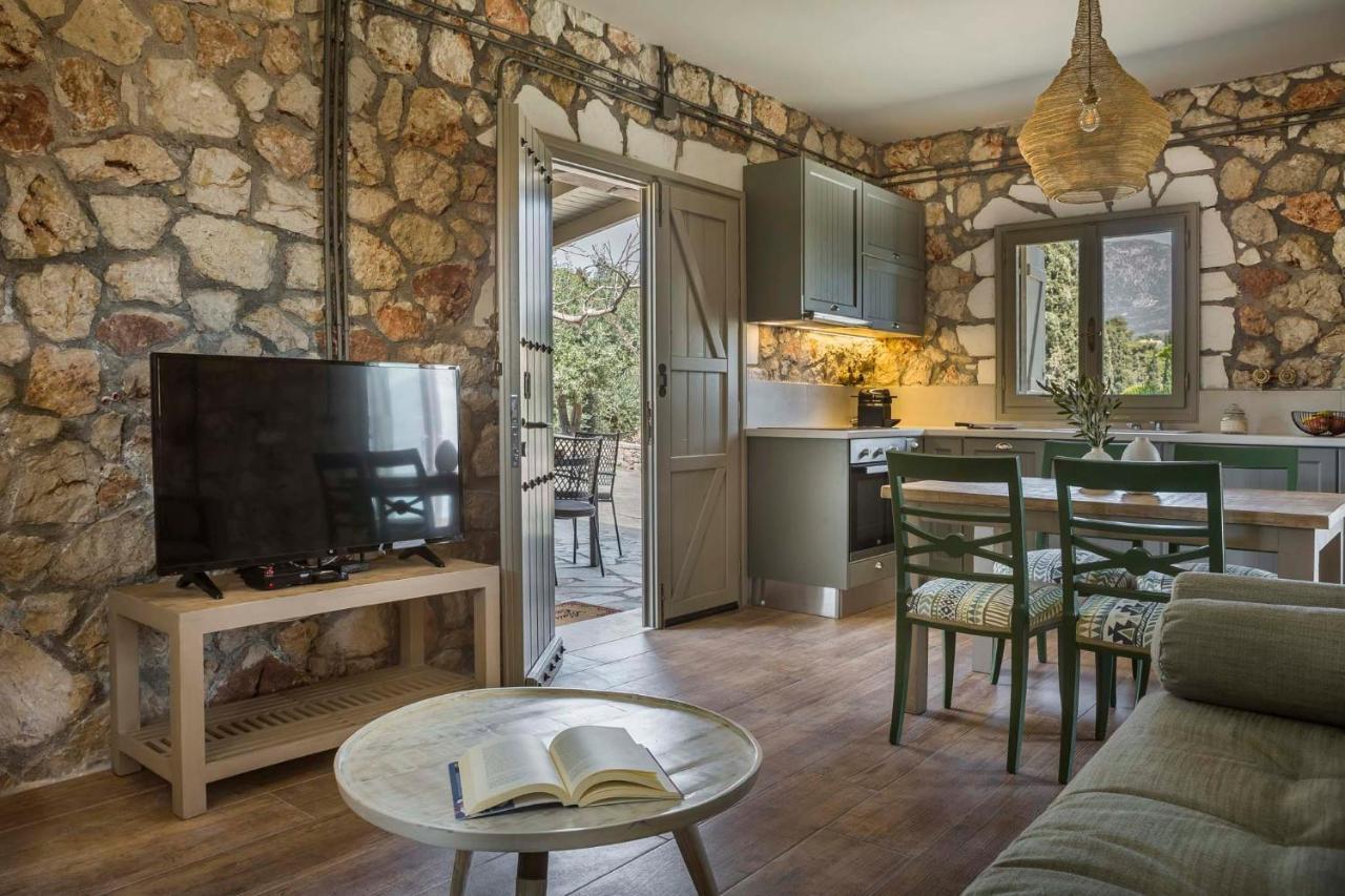 Ploes Luxury Cottages Pesádha Eksteriør billede